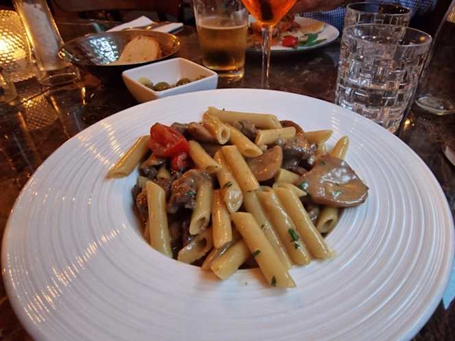 Kurfürst Maximilian La Trattoria by Giovanni - 2