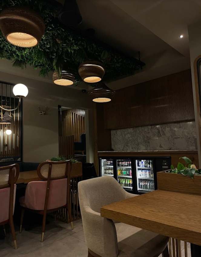 IQRAM Café & Restaurant - 5