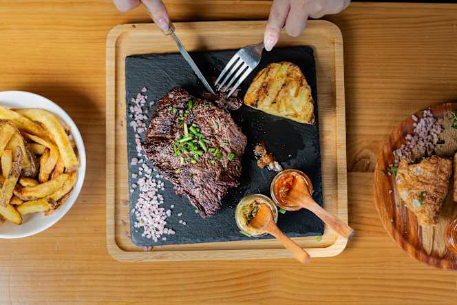 Emuná Asador Argentino - 2