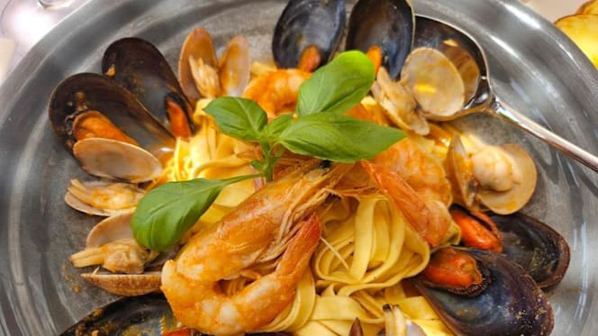 Linda The Beach Bar - Lagos - 4