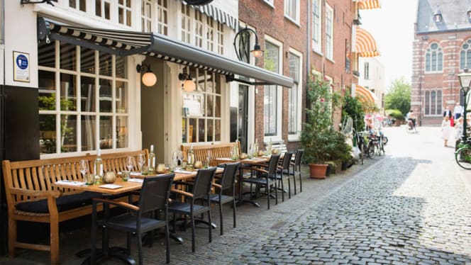 Bistro La Cloche - 9