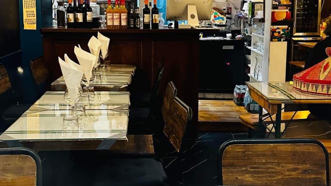 Adulis Restaurant - Paris - 1