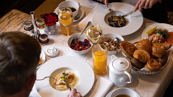 Le Brunch du Pavillon de la Reine - 9