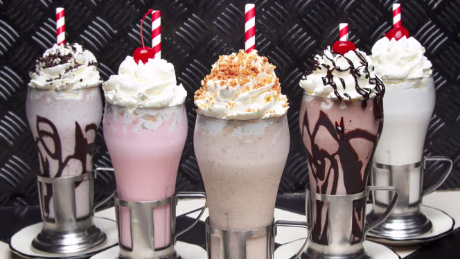 Black Tap Craft Burger & Beer Geneve - 3