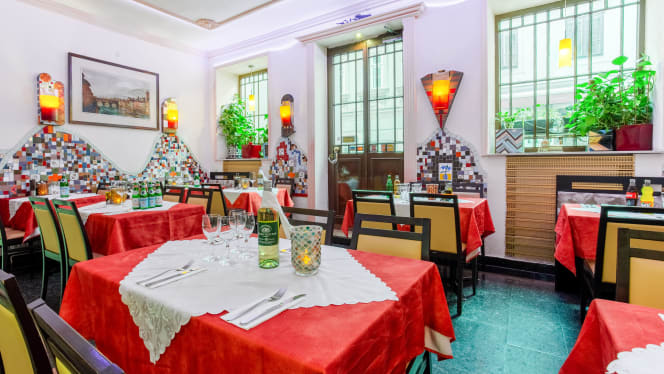 Pizzeria La Gondola - 9