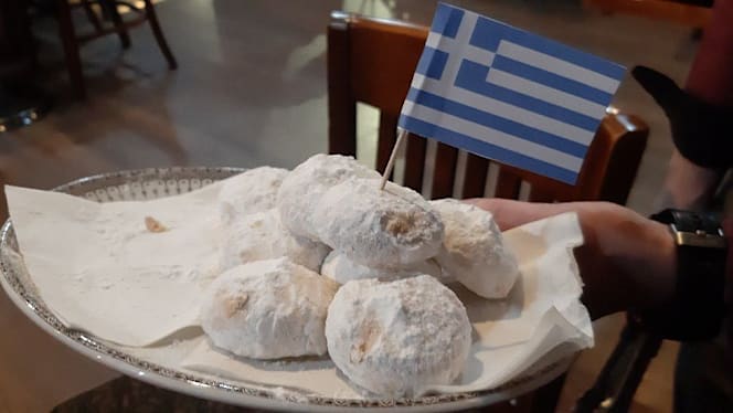 Avant Garde Live Music Bar - 8