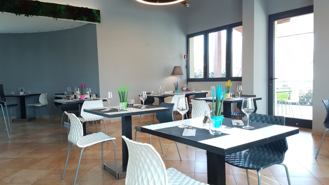 PepeOro Restaurant Cafe - 3