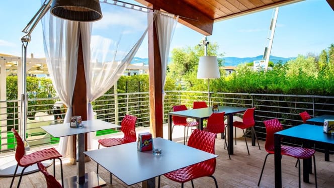 PepeOro Restaurant Cafe - 8