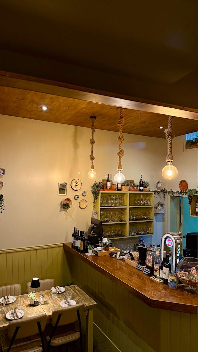 Casa Saul - Authentic Portuguese Food - 1