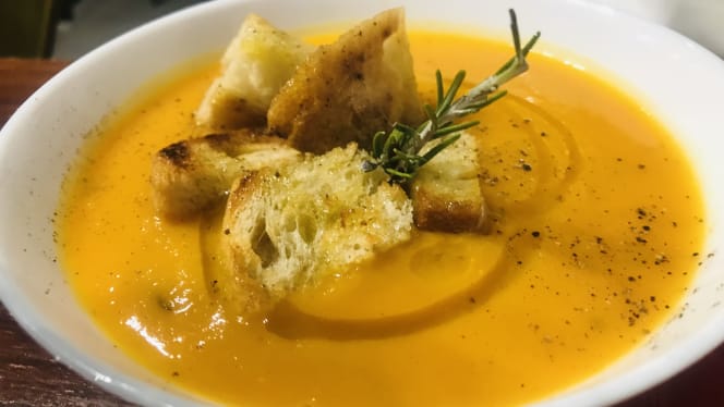 Lost Pub & Restaurant - 8