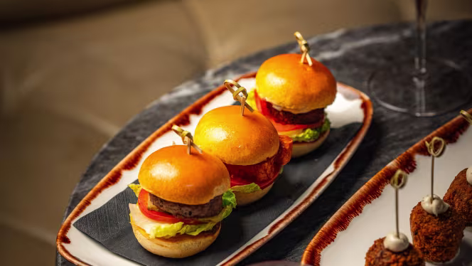 Courtroom Bar @ the Dixon, Tower Bridge - London - 2