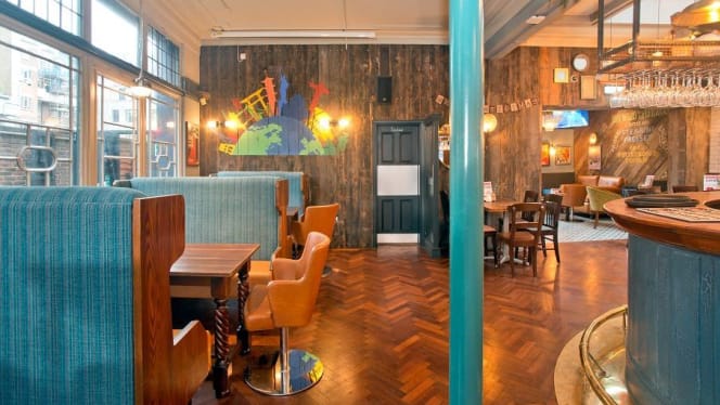 The Whitecross Tap - 6