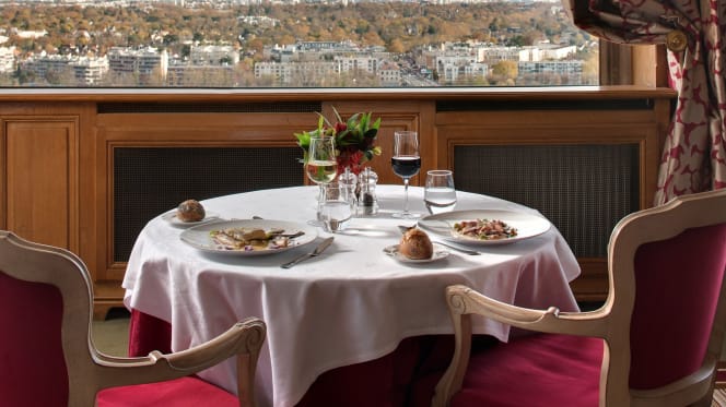 Hôtel Restaurant Pavillon Henri IV - Saint-Germain-en-Laye - 1