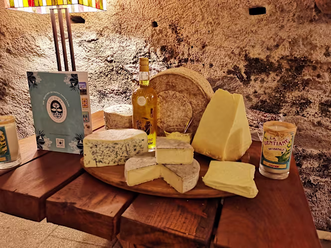 Le buron - Bulle de Salers - 5