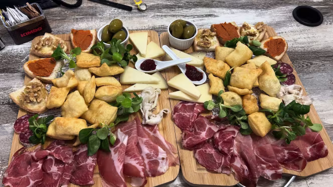 Eat Molise Paninoteca - 9