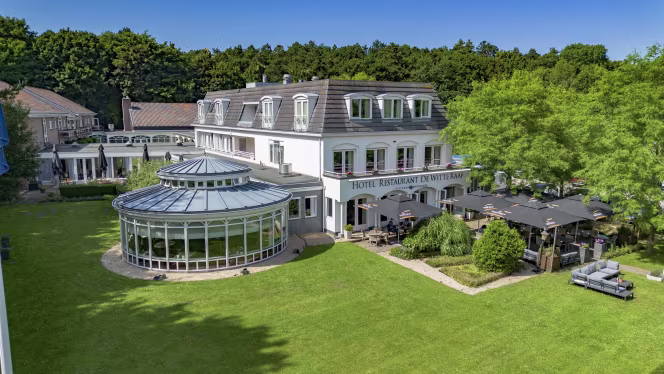 Fletcher Hotel-Restaurant De Witte Raaf - 0