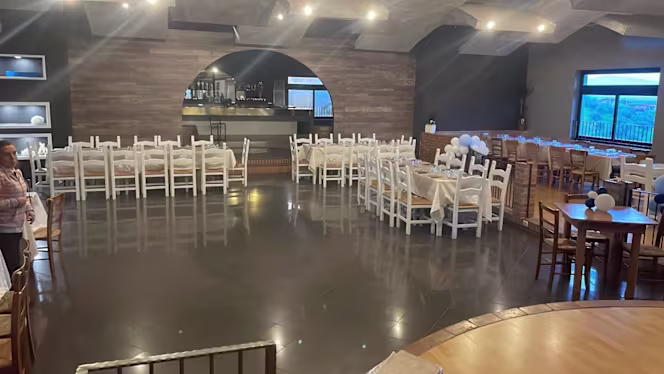 Donna Lisa Restaurant - 4