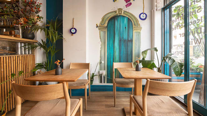 Avli Of Battersea - London - 7