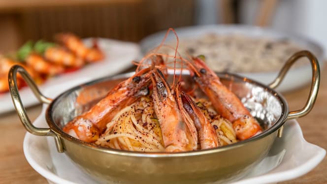 Avli Of Battersea - London - 6