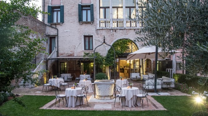 La Bauta Restaurant - 0