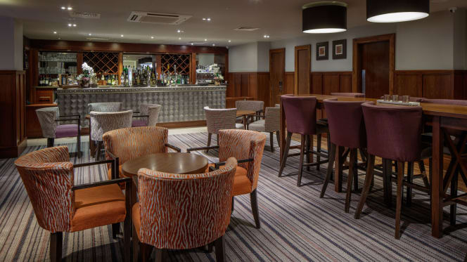 DoubleTree by Hilton Stratford - 8