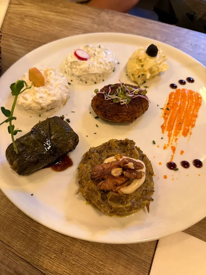 Behesht Restaurant - 7