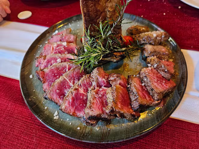El Potro Steakhouse - 3
