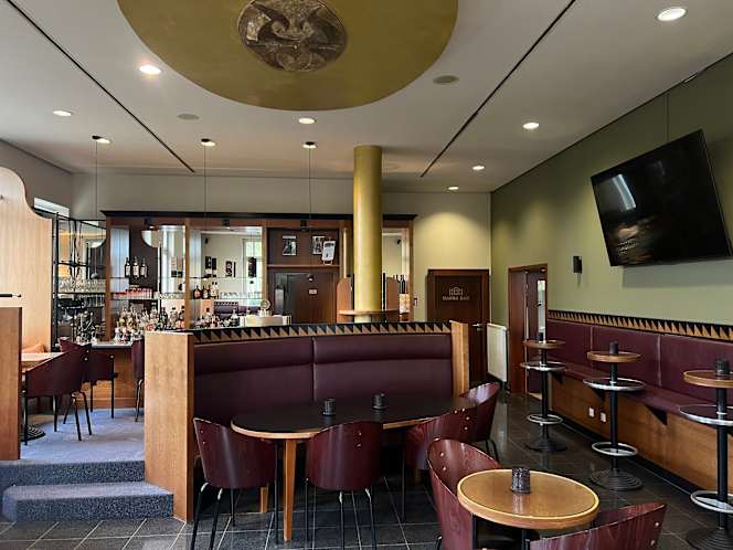 Seven - Restaurant & Bar - 2