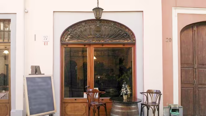 Hosteria Numero 1000 - 2