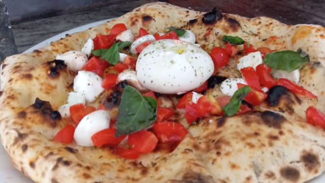 Flory Trattoria - Pizzeria - 0