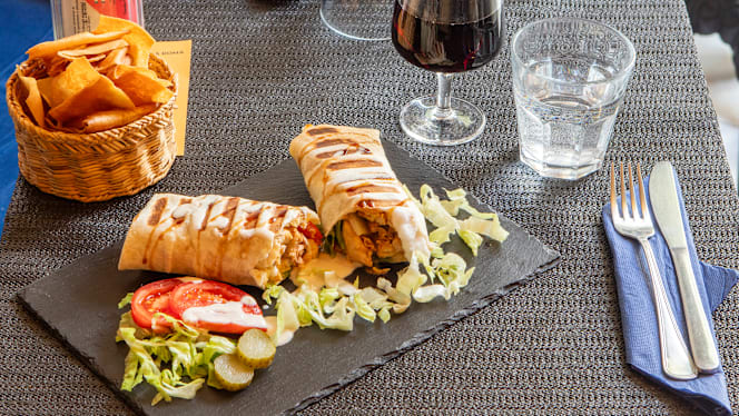 Hummustown Bistrot - 1