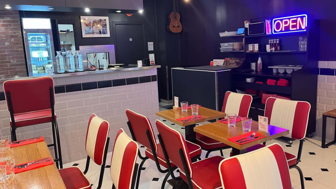 Breakfast In America - Champs Elysées - 8