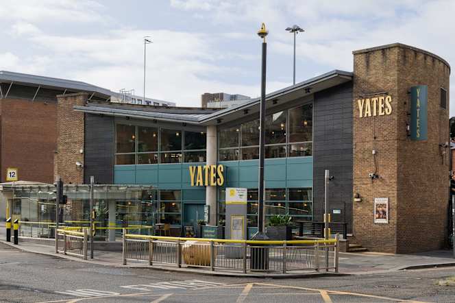 Yates Liverpool - 3