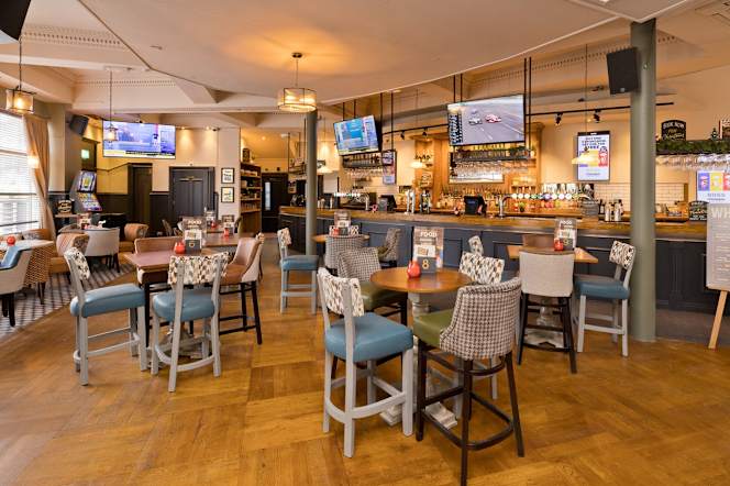 Yates Liverpool - 8