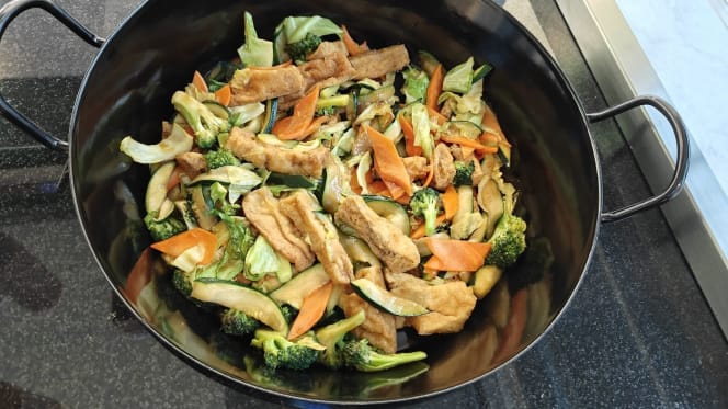 Youmi Shop & Eat - 2