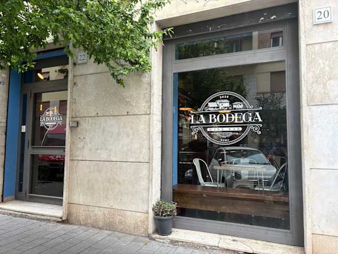 La Bodega - 5