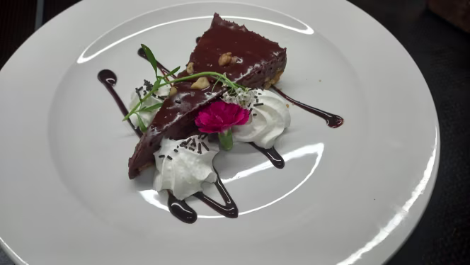 Brothers Restaurant - 8