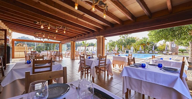 Quatre Restaurant - 0