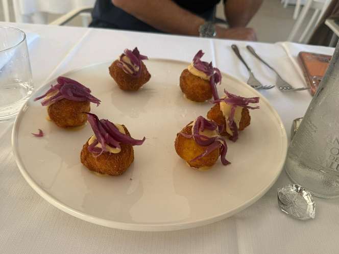 G Beach Restaurant - 7