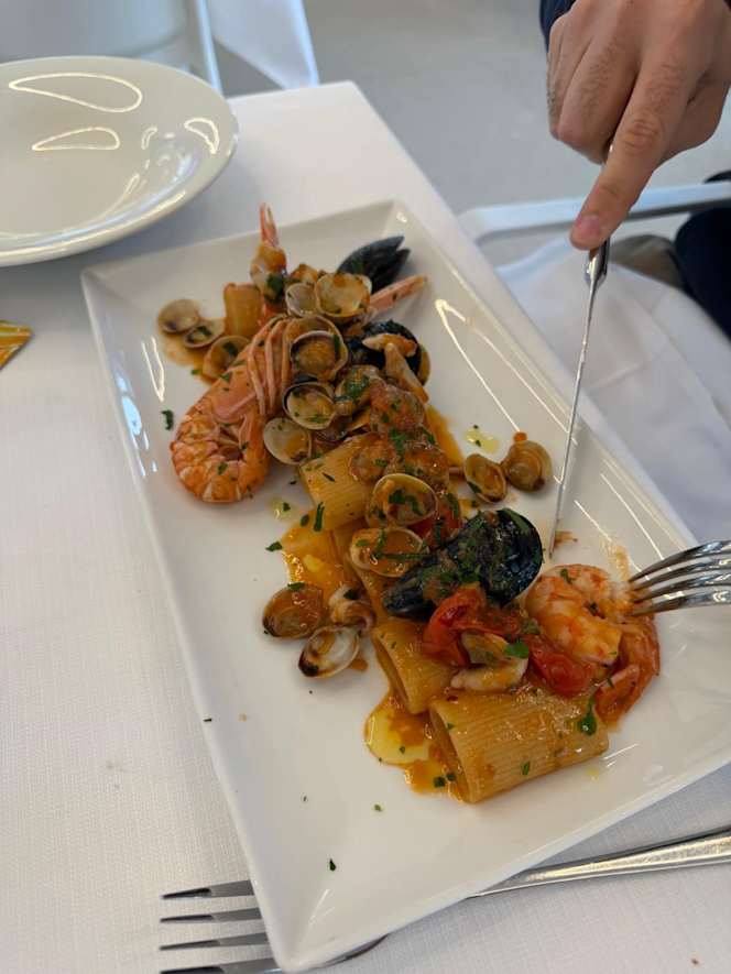 G Beach Restaurant - 2