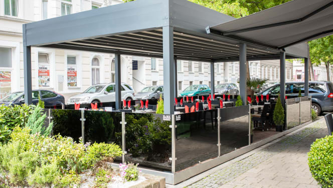 XxXL Grill Restaurant - 8