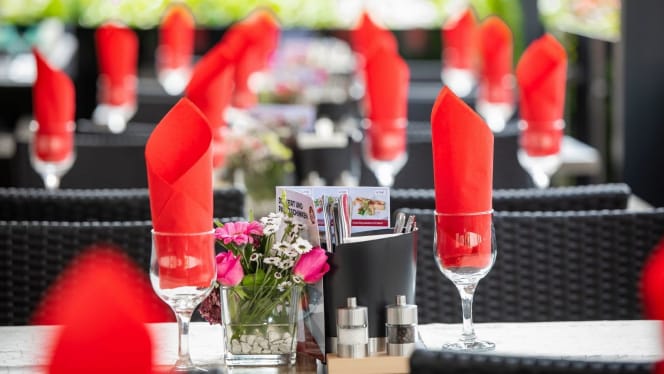 XxXL Grill Restaurant - 6