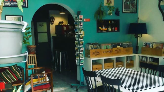 Do Vigario Pub e Records - 0