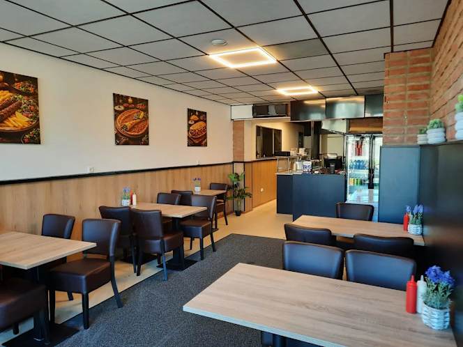 Karimis Grill & BBQ - 0