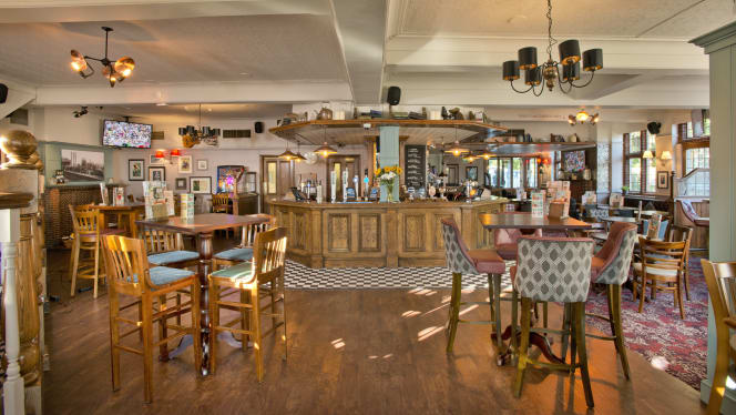 North End Tavern Worcester Park - 2