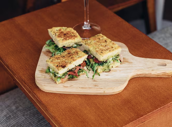 Residente – Food to Share, Wine and Cocktails - 3