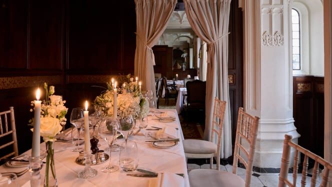 Cheneston’s Restaurant - 8