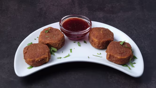 Arcaz Velho Fado Restaurant - Alfama Tapas & Wine Bar - 7