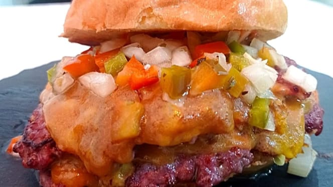 Luna de Alberdi Burger Bar - 4
