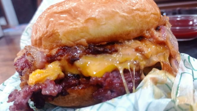 Luna de Alberdi Burger Bar - 6